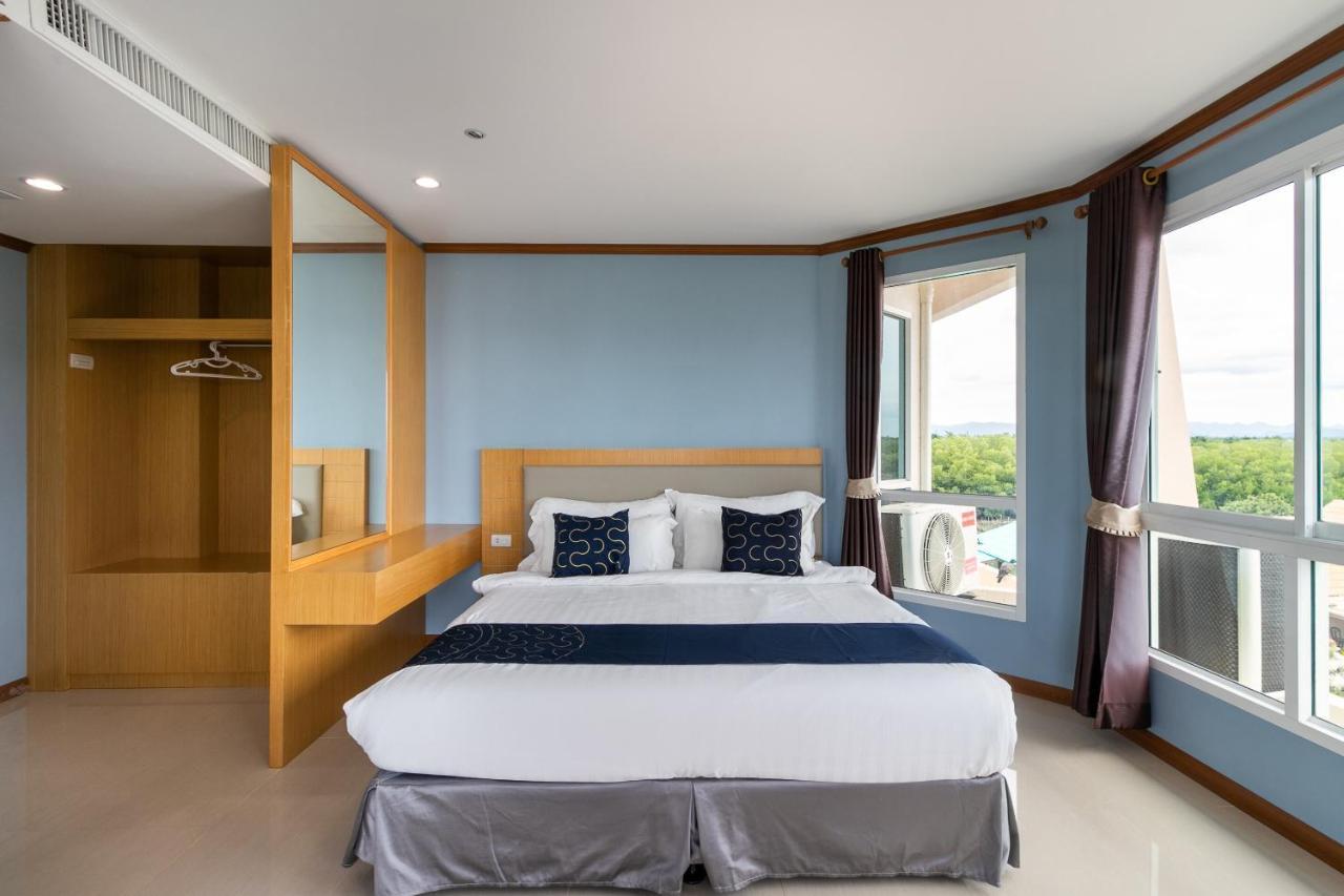 Golden Beach Boutique Resort Prachuap Khiri Khan Exteriör bild